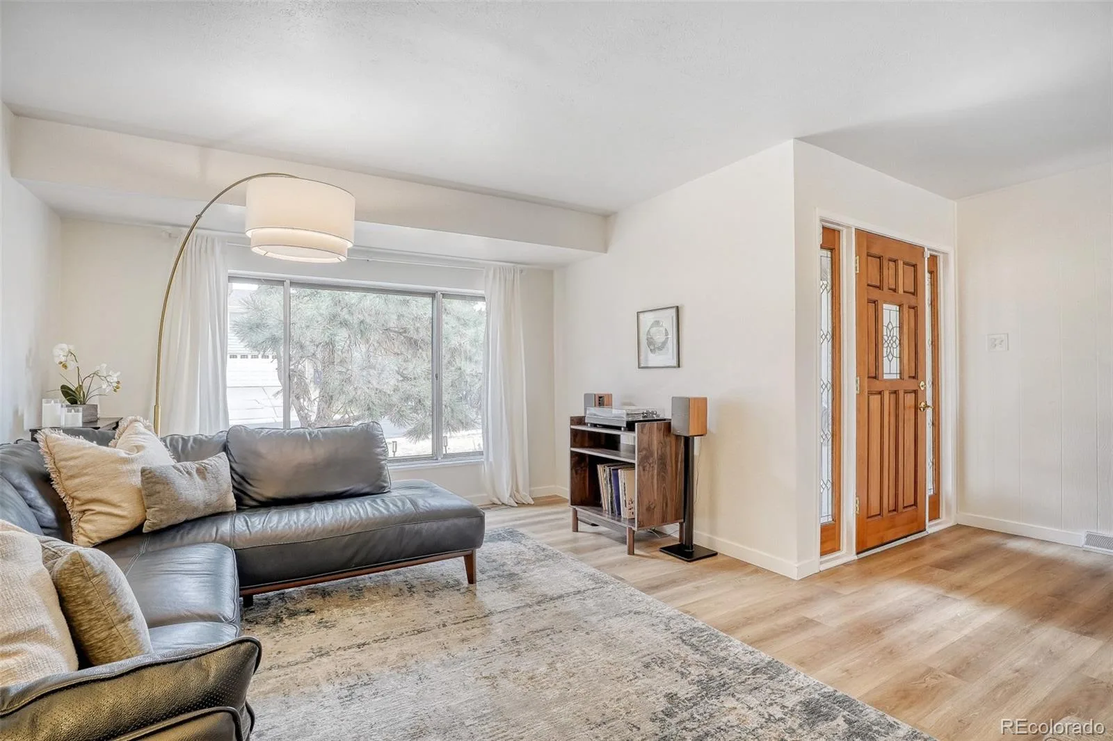 2923 S Reading Court Denver CO 80231 MLS #REC3847639 06252026223343 1600 4