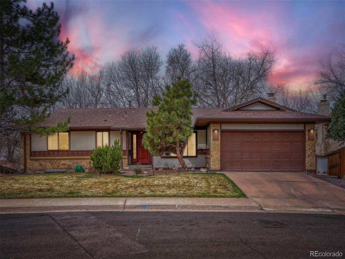 2923 S Reading Court Denver CO 80231 | MLS #REC3847639 MLS #REC3847639 image #0