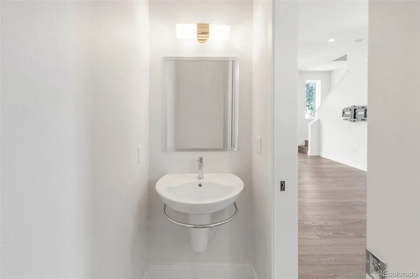 06022026210151 1600 8