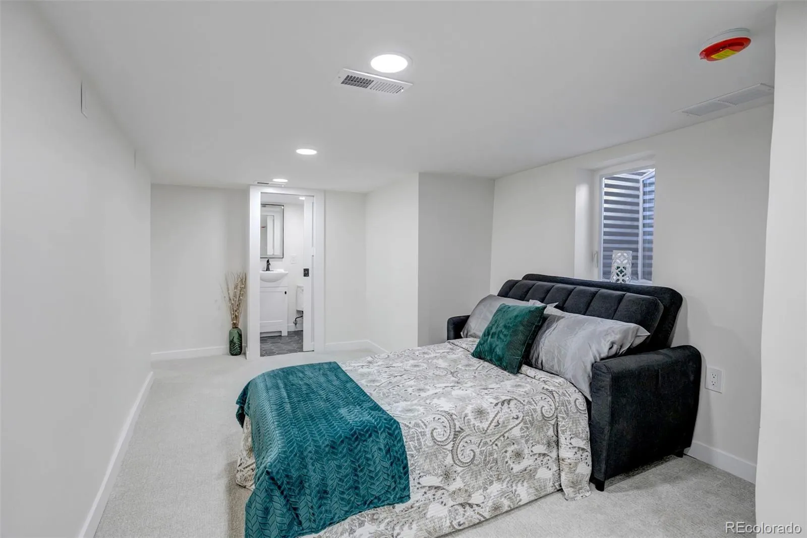 624 S Quitman Street Denver CO 80219 MLS #REC3851058 04302026165538 1600 20