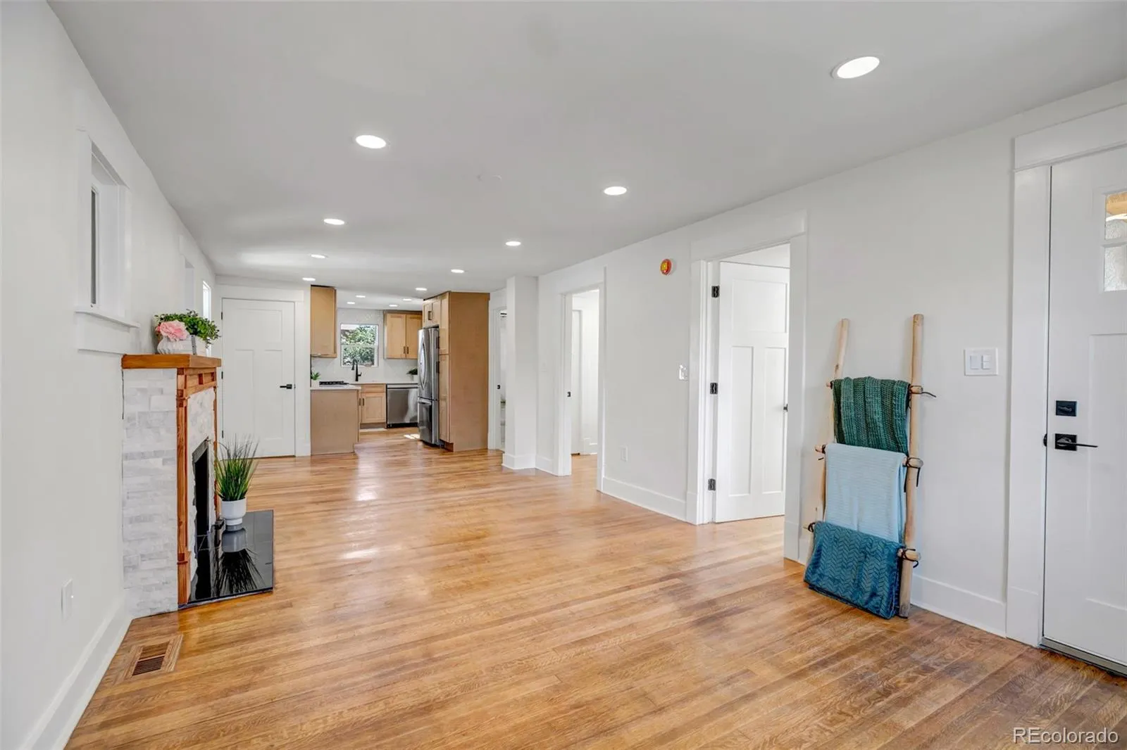 624 S Quitman Street Denver CO 80219 MLS #REC3851058 04302026165538 1600 5