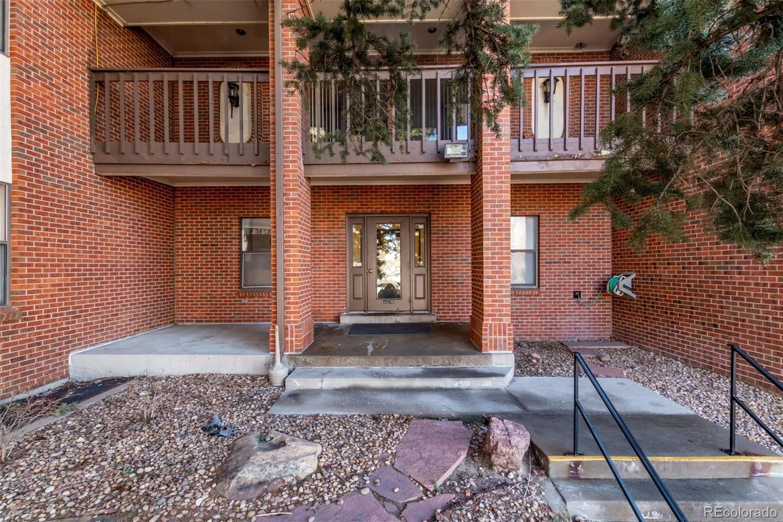 13950 E Oxford Place #A202 Aurora CO 80014 MLS #REC3853242 05202026023617 1600 27