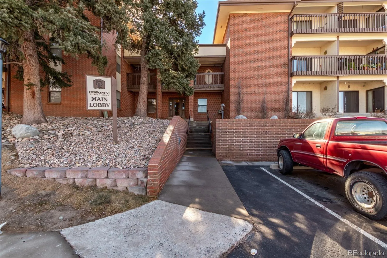 13950 E Oxford Place #A202 Aurora CO 80014 MLS #REC3853242 05202026023617 1600 28