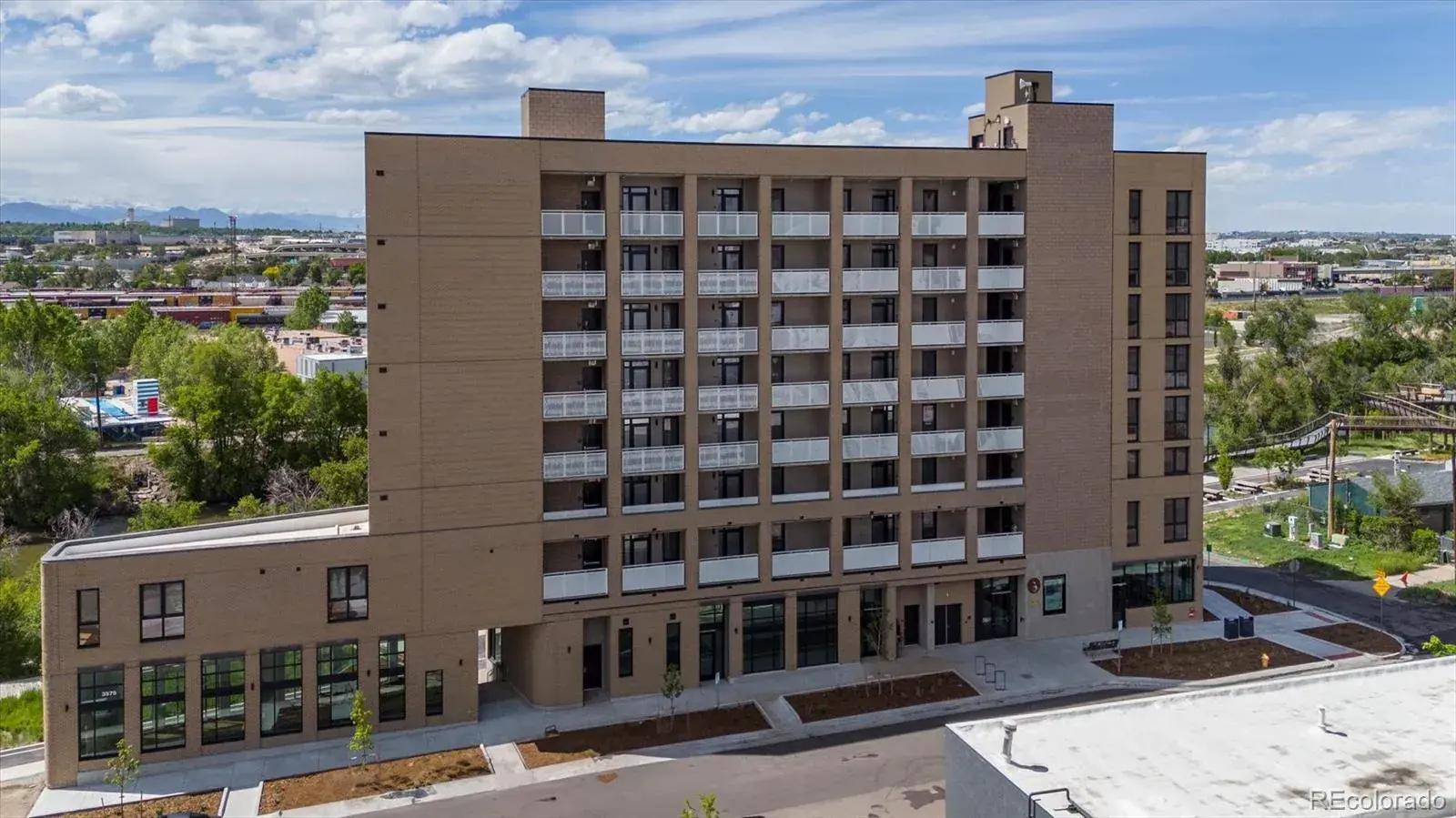 3575 Chestnut Place #605 Denver CO 80216 MLS #REC3855928 12182024072931 1600 1