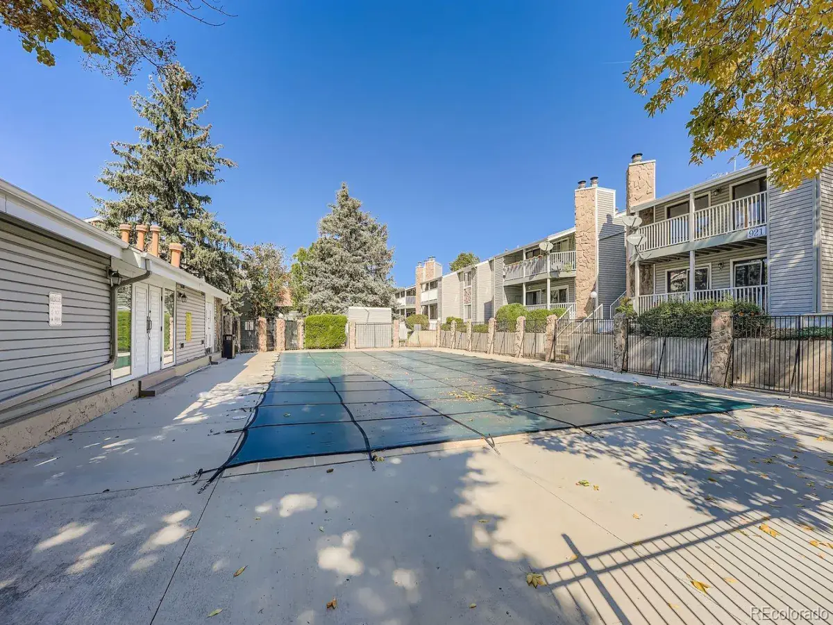 908 S Walden Way #201 Aurora CO 80017 MLS #REC3856848 10222025173926 1200 19