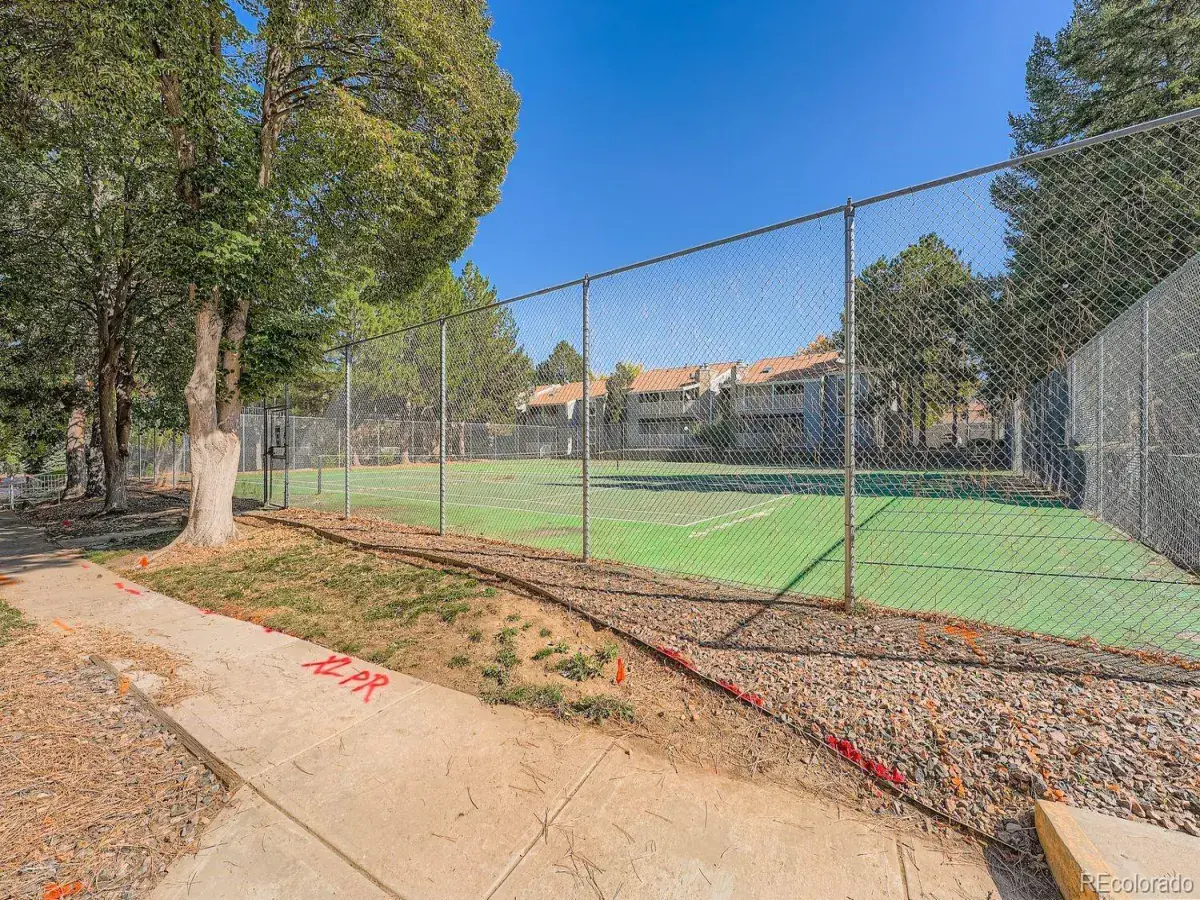 908 S Walden Way #201 Aurora CO 80017 MLS #REC3856848 10222025173926 1200 21