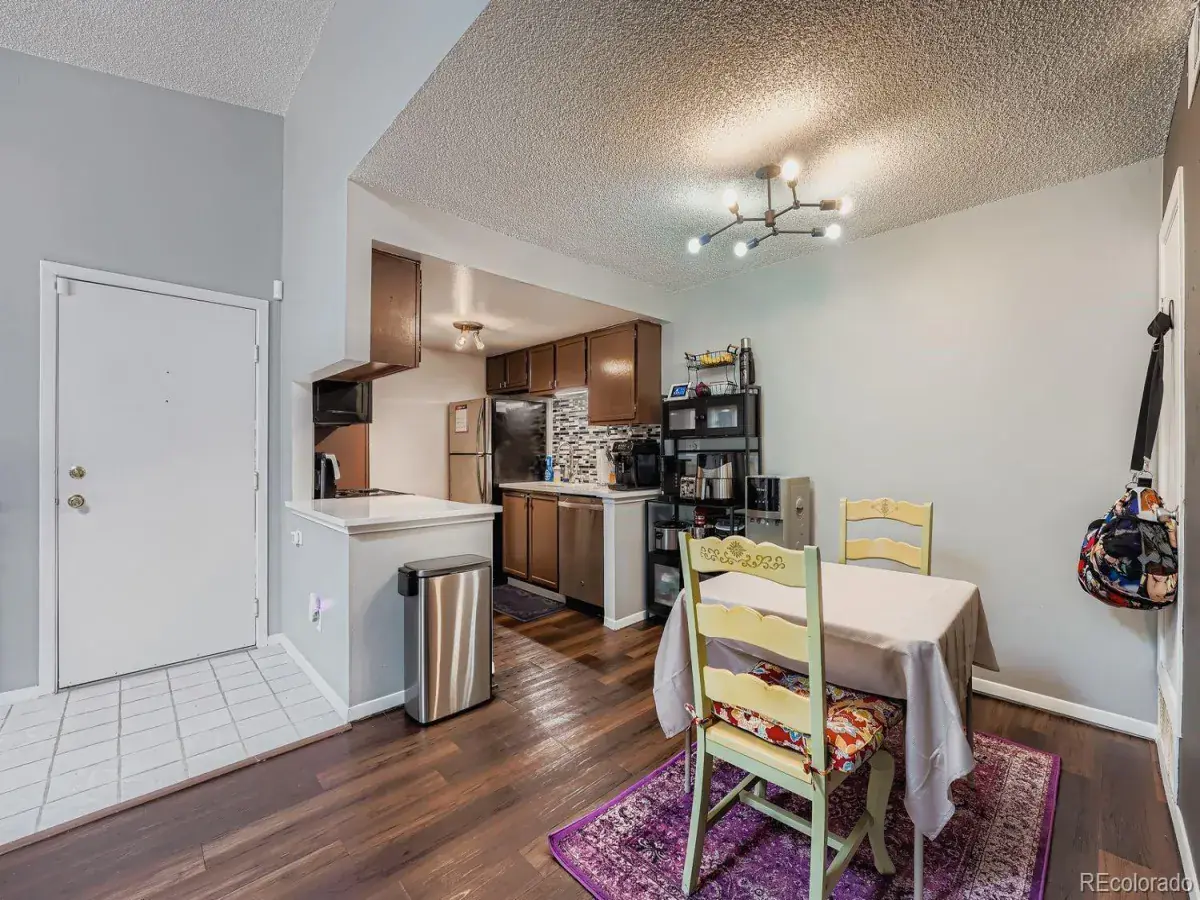 908 S Walden Way #201 Aurora CO 80017 MLS #REC3856848 10222025173926 1200 3