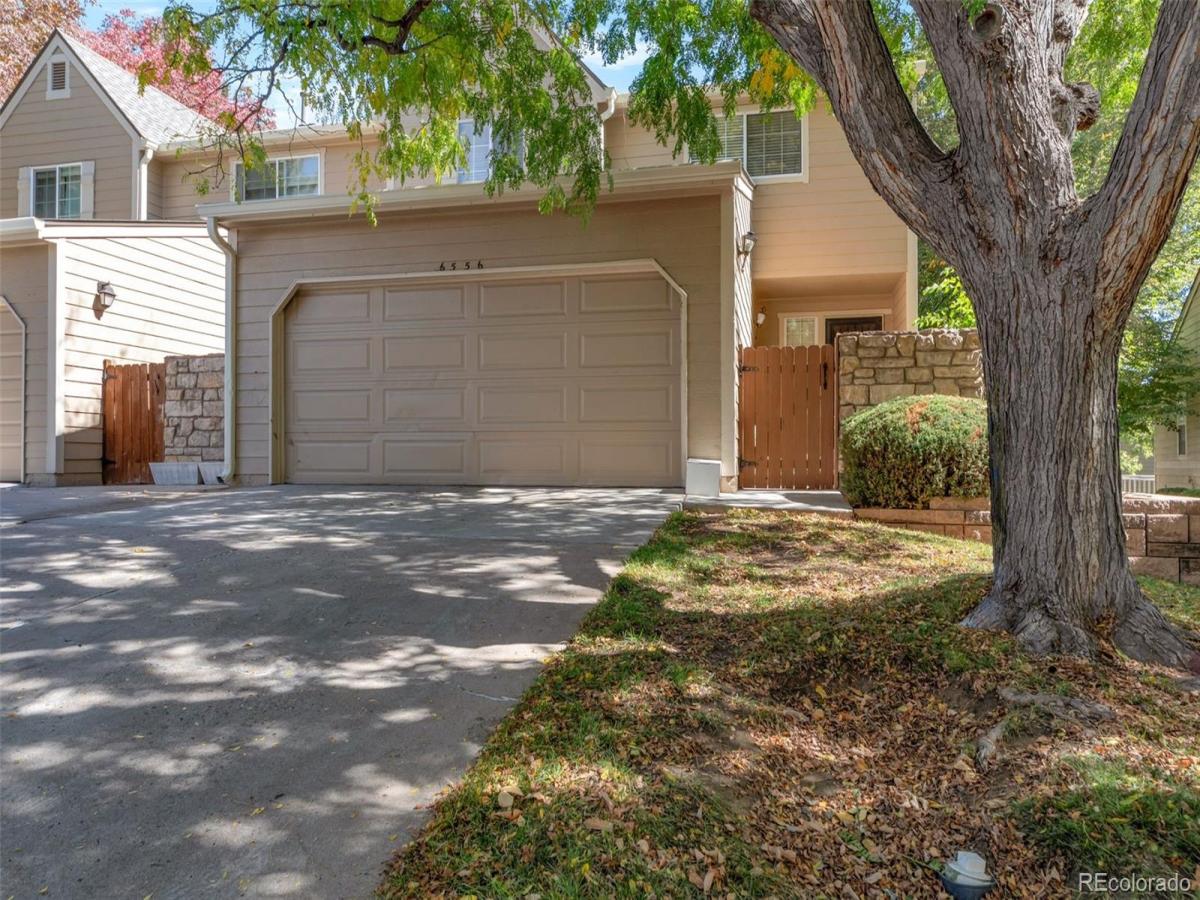6556 S Yukon Way Littleton CO 80123 | MLS #REC3857361 MLS #REC3857361 image #0