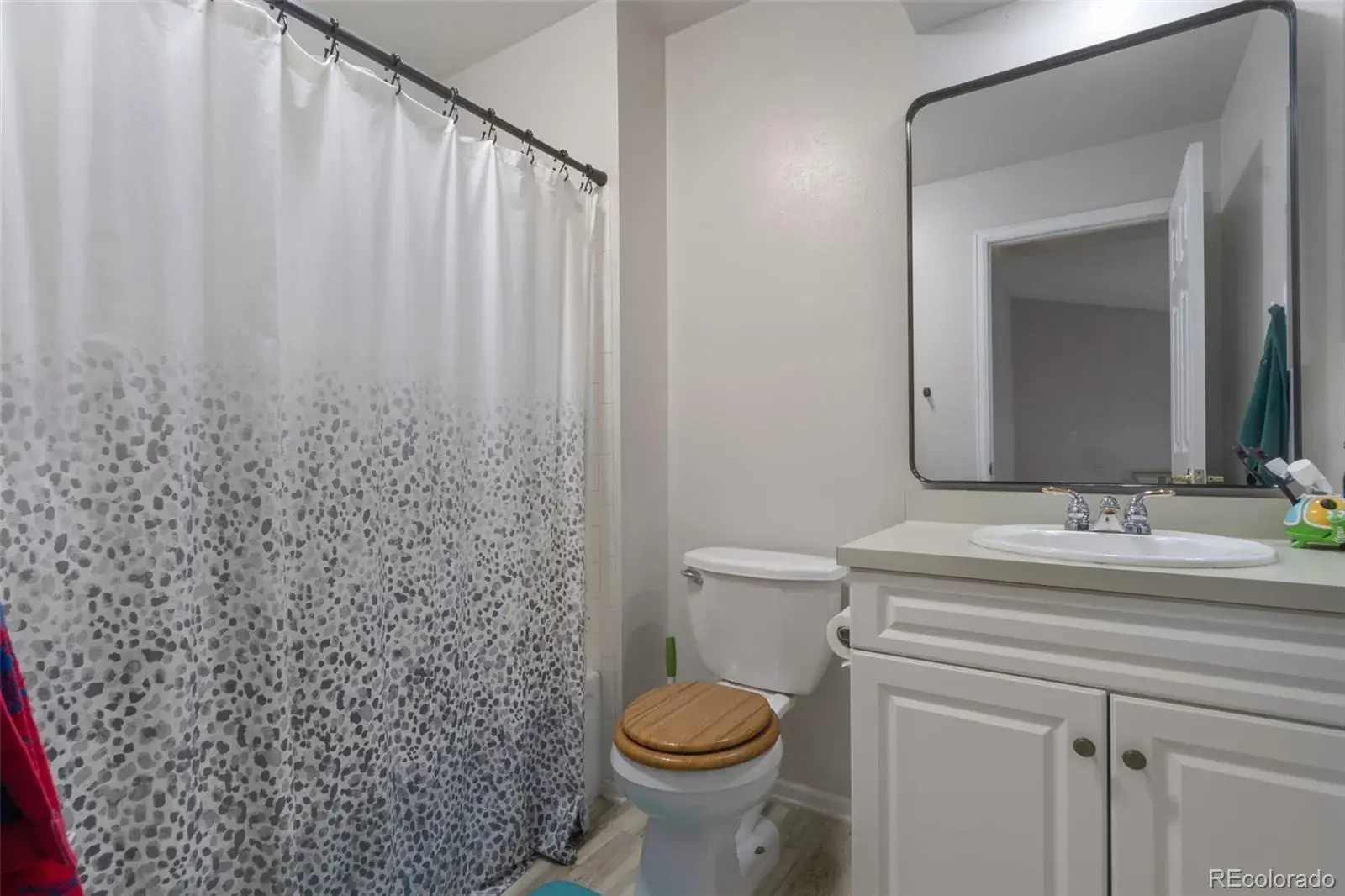 6556 S Yukon Way Littleton CO 80123 | MLS #REC3857361 03052026011926 1600 16