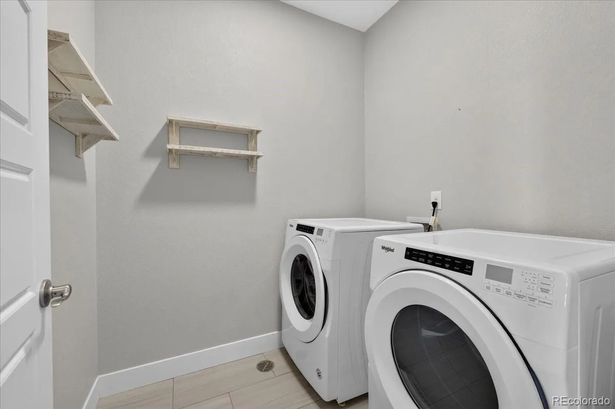 2809 W Parkside Place Denver CO 80221 | MLS #REC3858228 08272026133550 1200 19