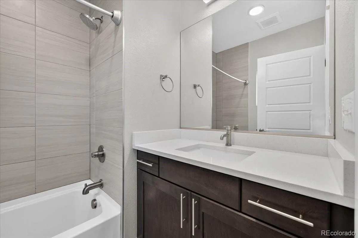 2809 W Parkside Place Denver CO 80221 | MLS #REC3858228 08272026133550 1200 23