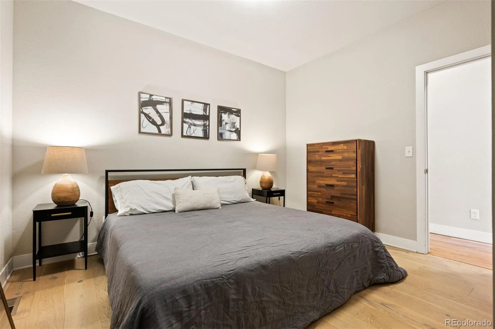 04152026175055 1600 23