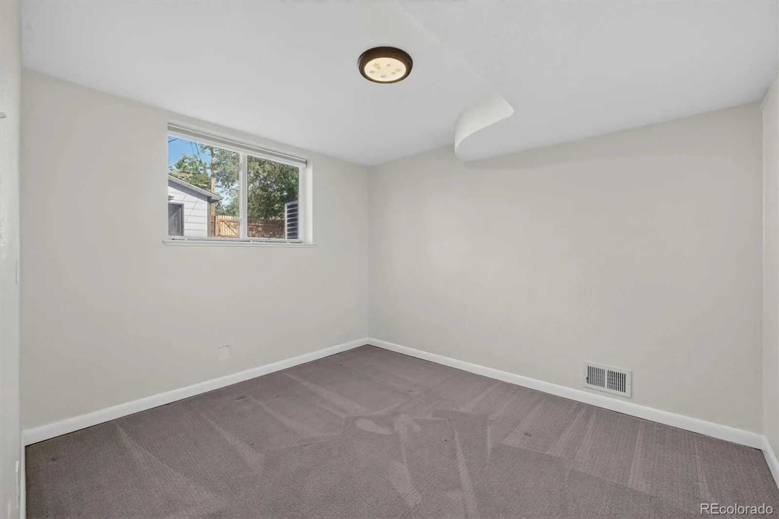 3652 Locust Street Denver CO 80207 MLS #REC3859584 06232026001232 1600 26