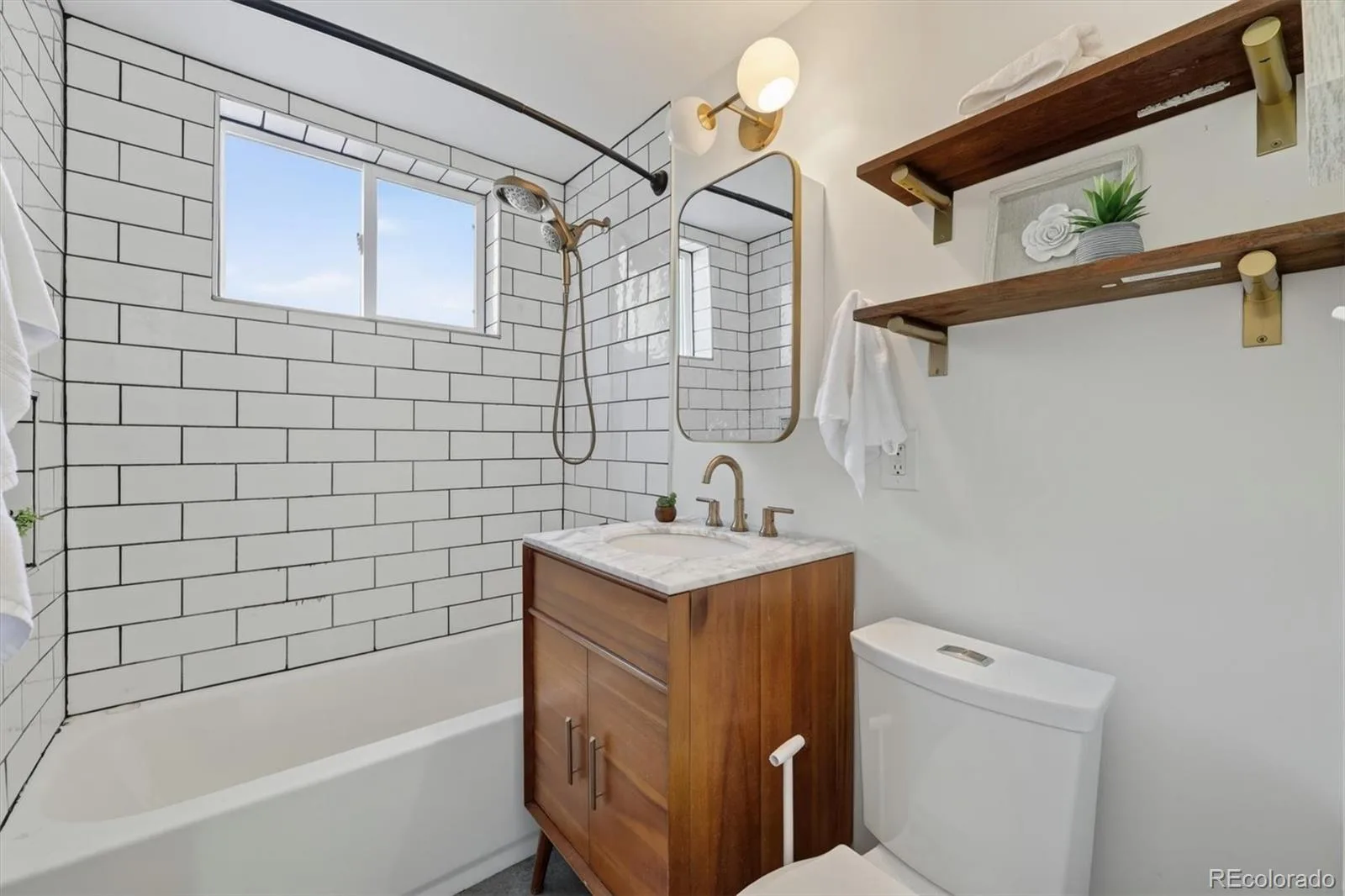 3652 Locust Street Denver CO 80207 MLS #REC3859584 06232026001232 1600 31