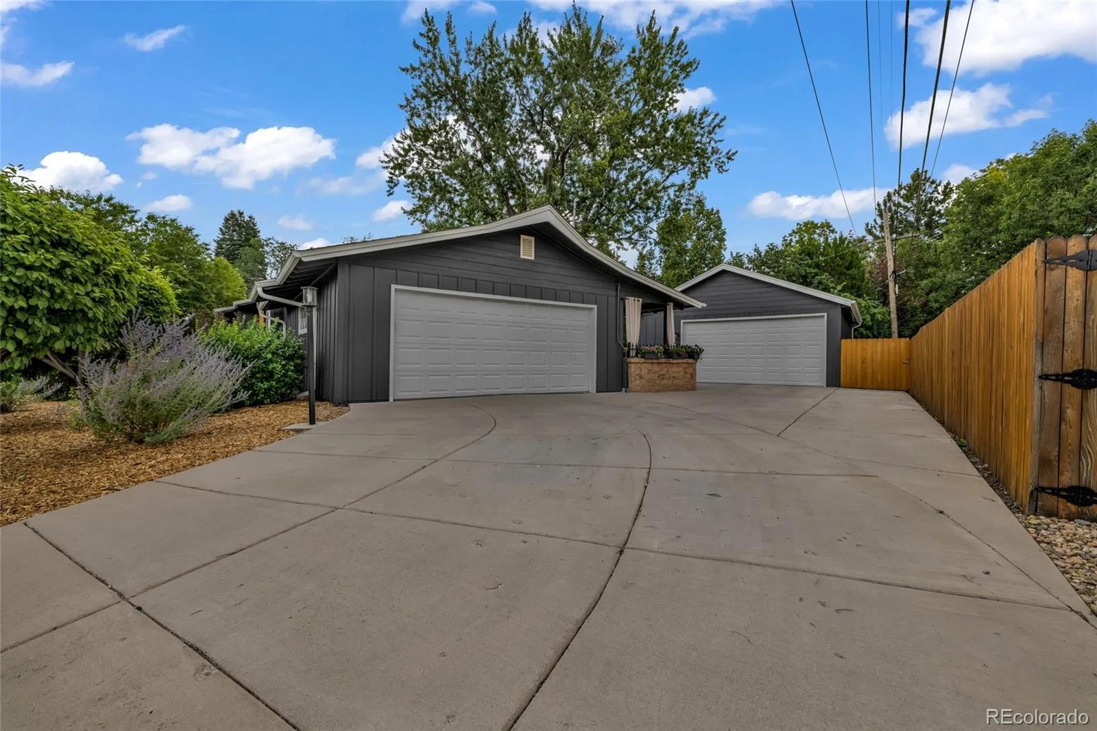 105 S Brentwood Street Denver CO 80226 | MLS #REC3863437 08122026163926 1600 43
