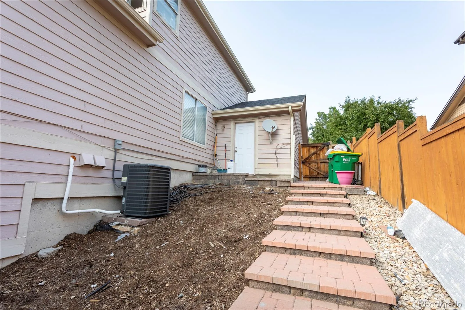 4703 N Wildflowers Way Castle Rock CO 80109 | MLS #REC3864030 08152026005810 1600 38