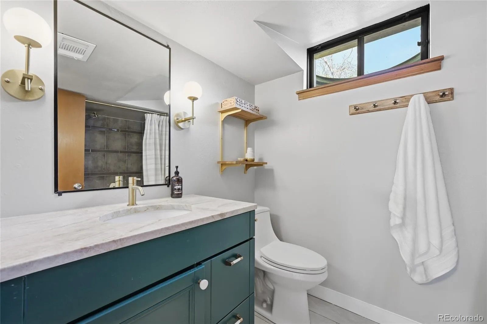7790 S Harlan Way Littleton CO 80128 MLS #REC3864539 04212026175320 1600 29