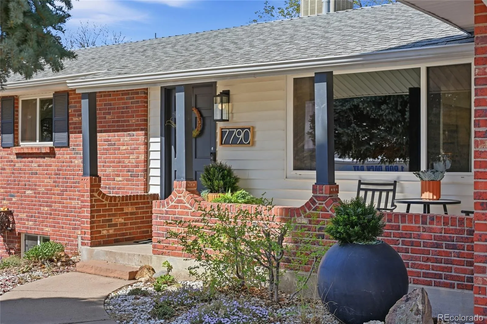 7790 S Harlan Way Littleton CO 80128 MLS #REC3864539 04212026175320 1600 42