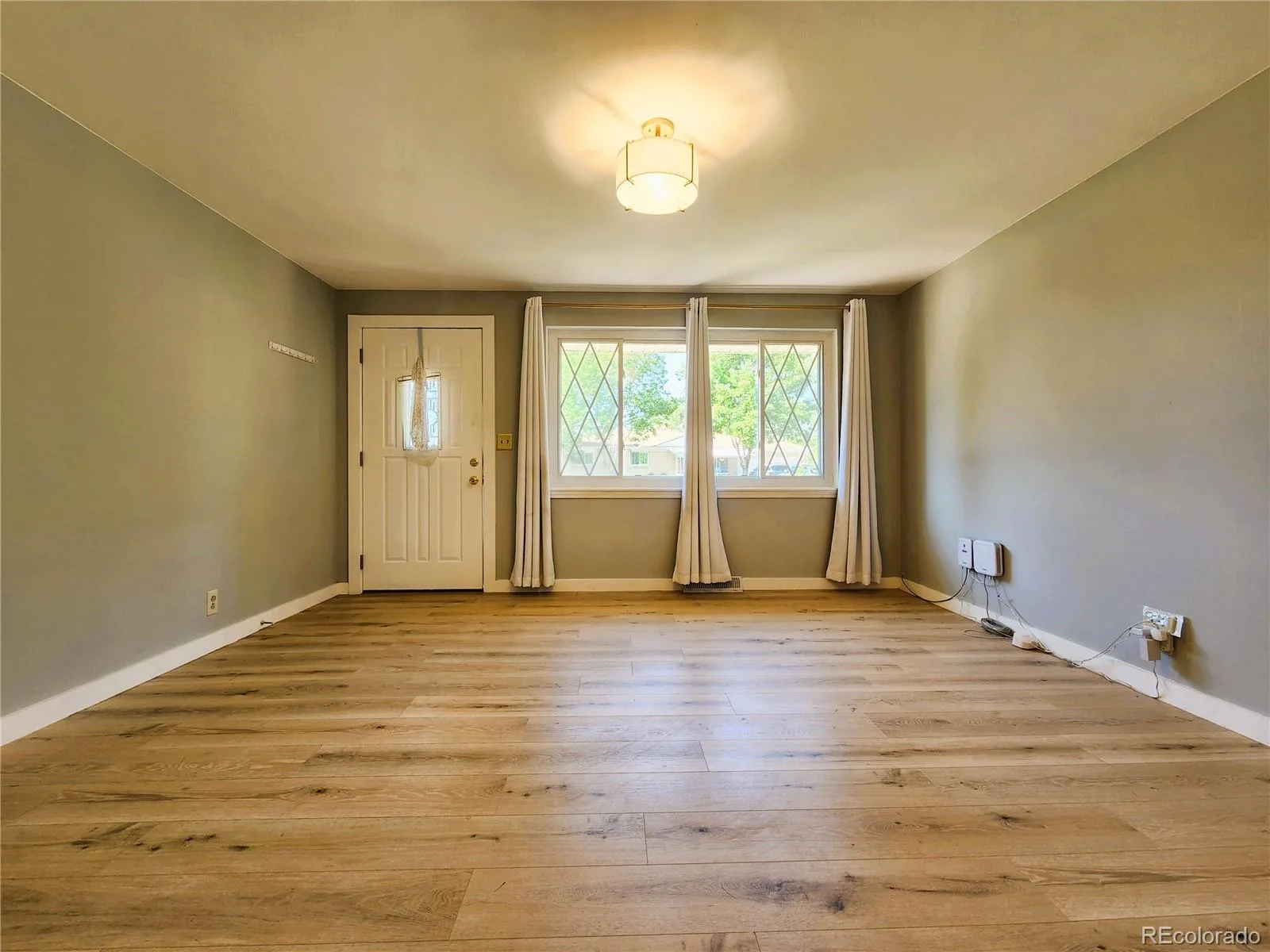 3247 W Pimlico Drive Englewood CO 80110 | MLS #REC3866344 07312026231649 1600 12