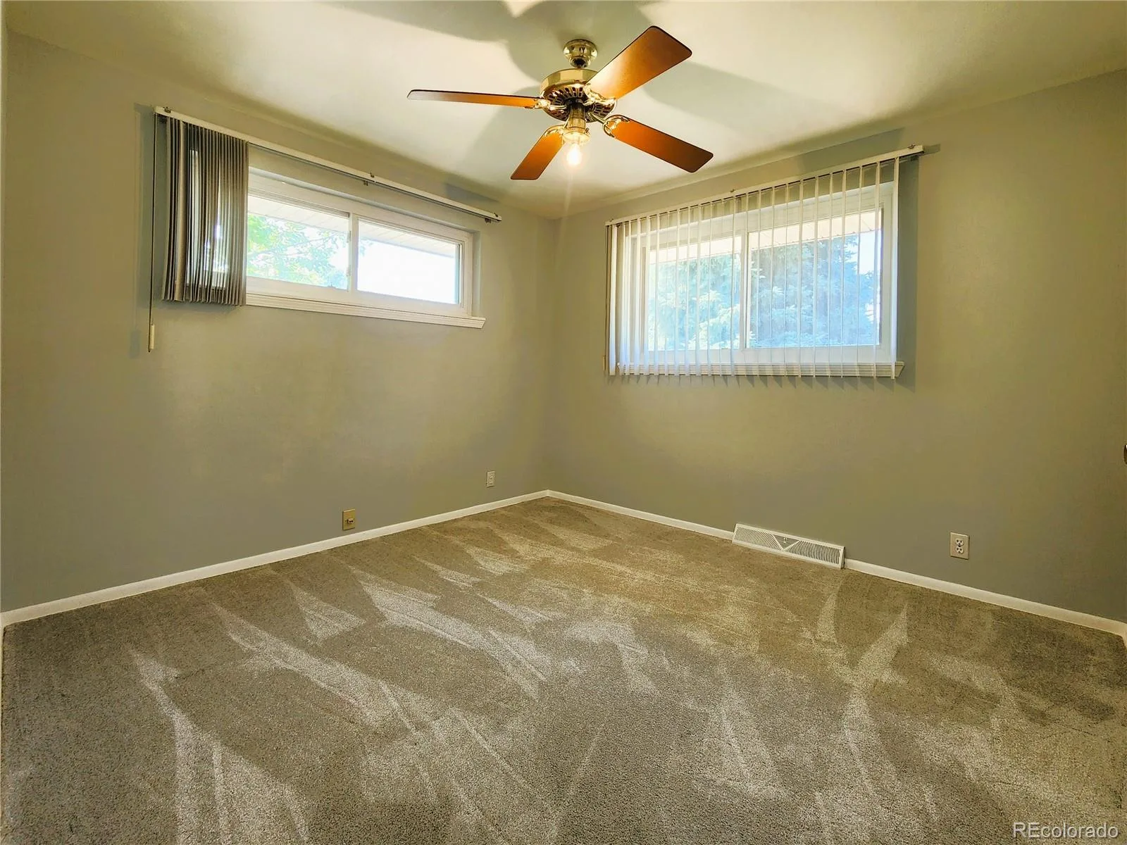 3247 W Pimlico Drive Englewood CO 80110 | MLS #REC3866344 07312026231649 1600 21