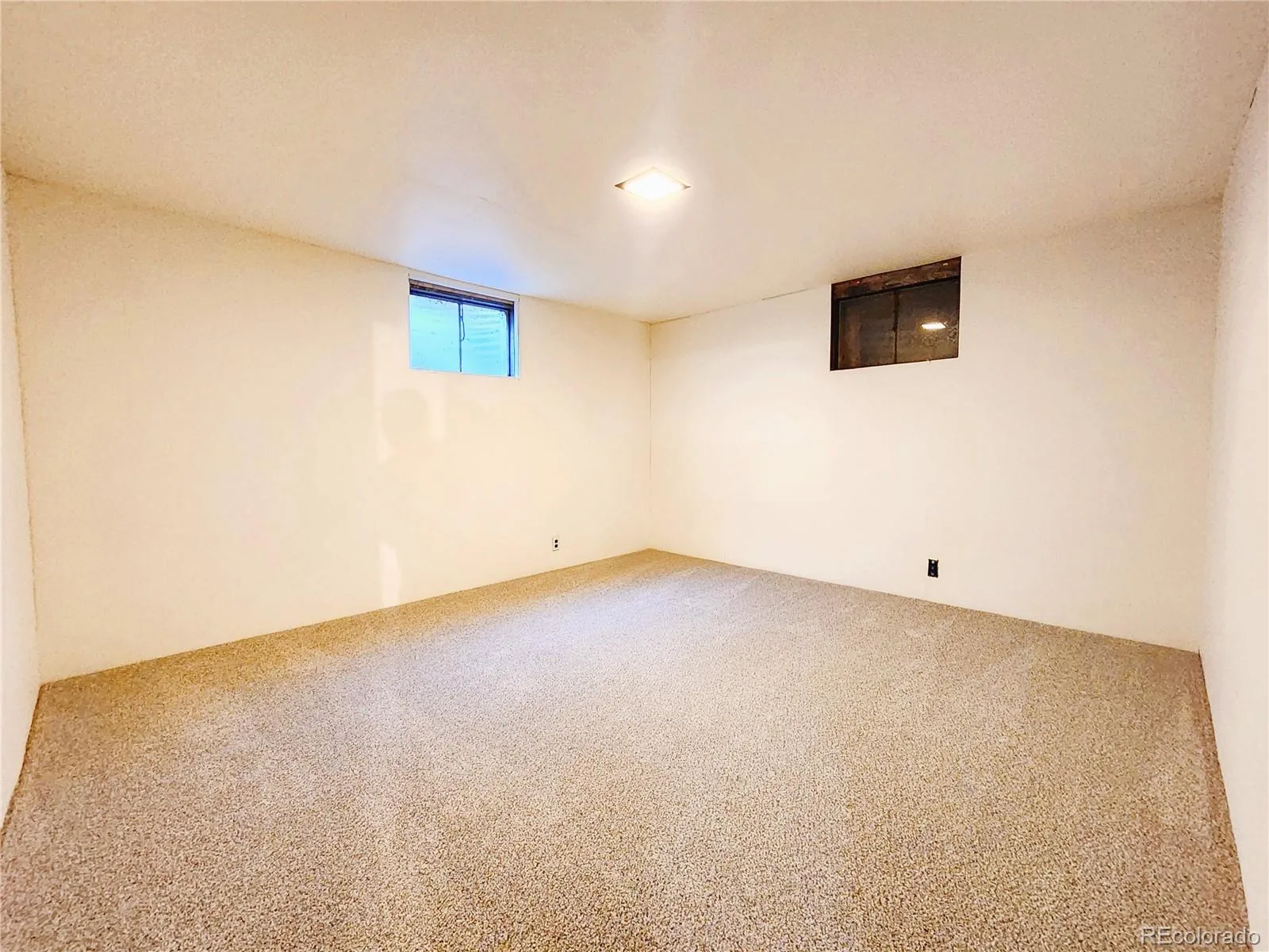 3247 W Pimlico Drive Englewood CO 80110 | MLS #REC3866344 07312026231649 1600 32