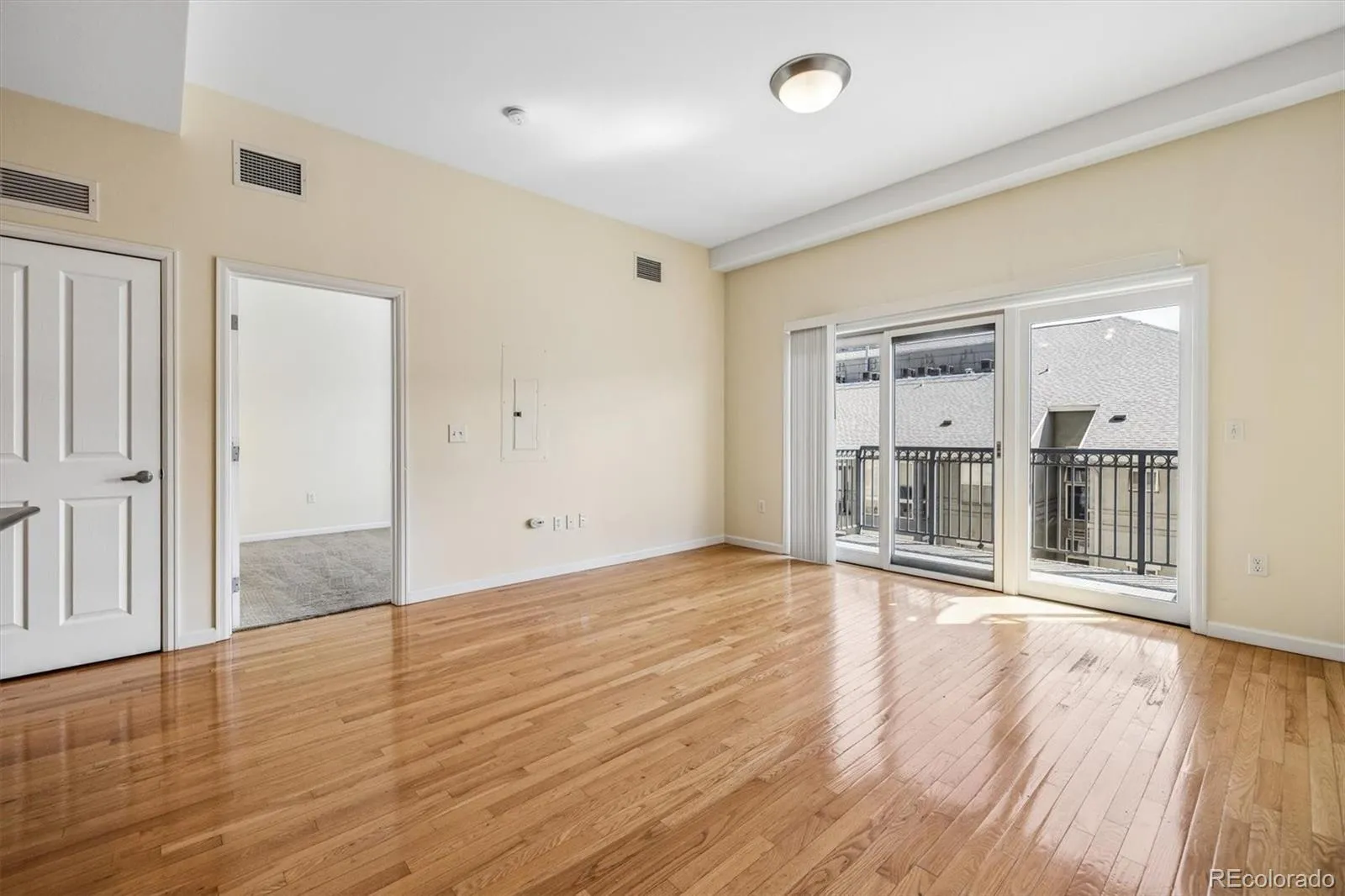 1950 N Logan Street #508 Denver CO 80203 MLS #REC3867078 04182026195447 1600 28