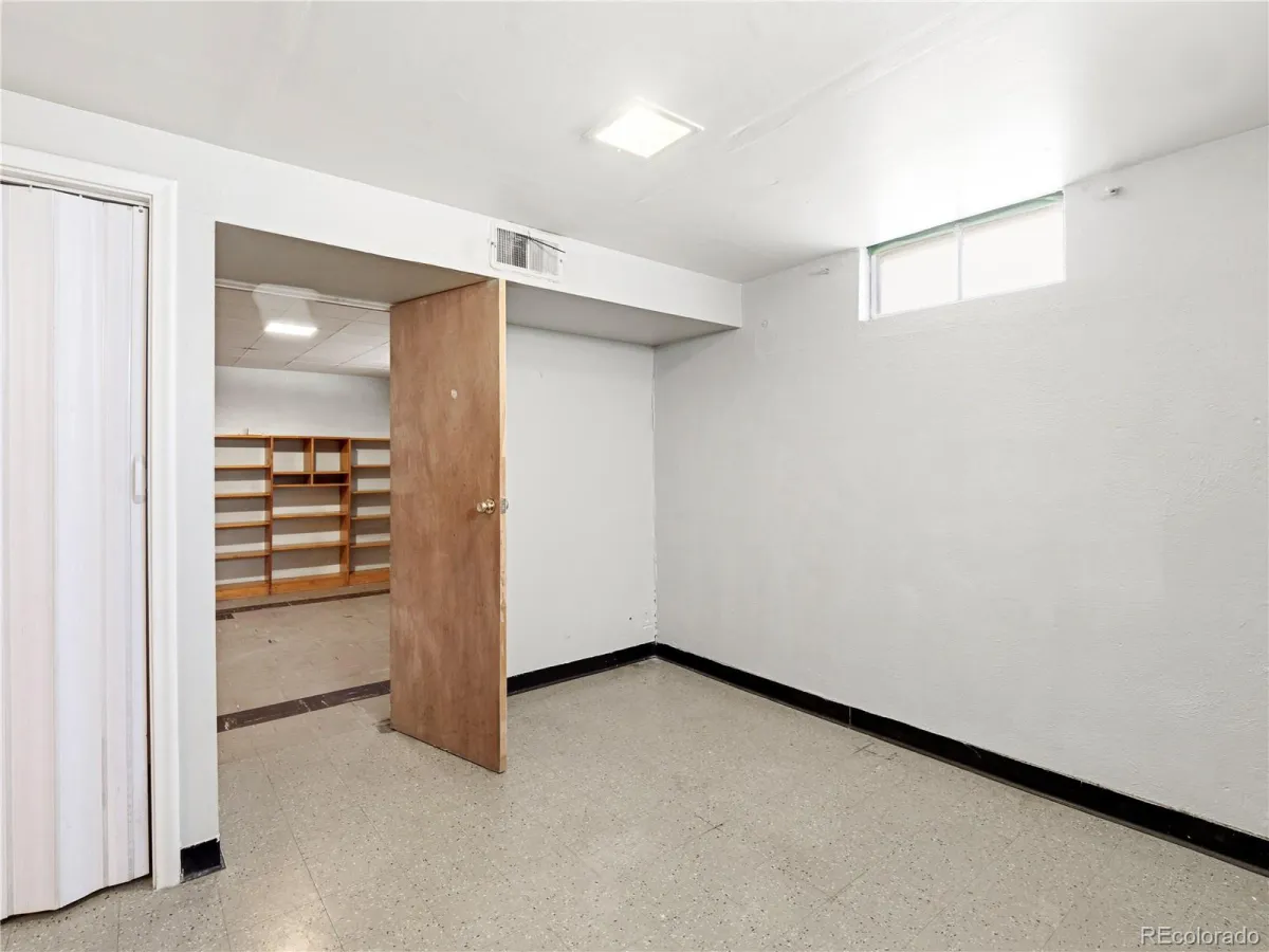 1466 S Chase Street Lakewood CO 80232 MLS #REC3870976 05252026175157 1200 19