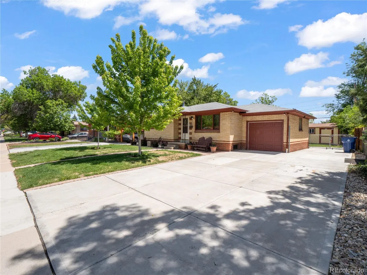 1466 S Chase Street Lakewood CO 80232 MLS #REC3870976 05252026175157 1200 2