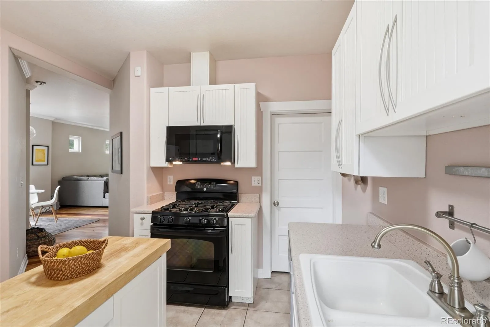 2211 Hooker Street Denver CO 80211 MLS #REC3872567 07152026073502 1600 24