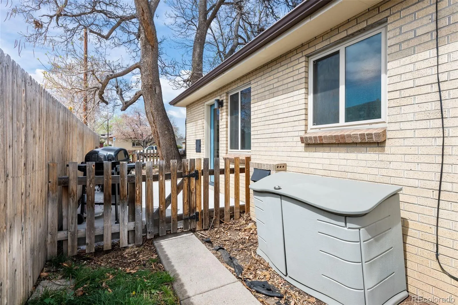 2444 S Corona Street Denver CO 80210 | MLS #REC3873491 05082026153722 1600 32