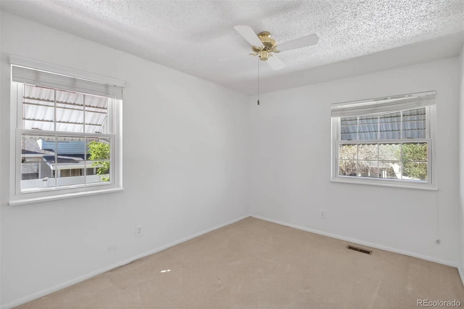 2558 S Vaughn Way #D Aurora CO 80014 | MLS #REC3875509 10062026153941 1600 21