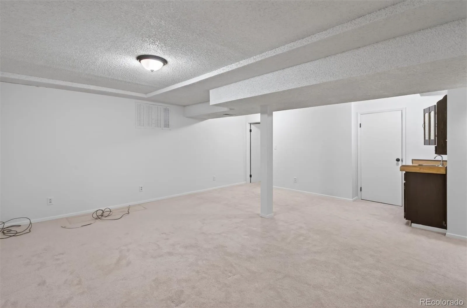 2558 S Vaughn Way #D Aurora CO 80014 | MLS #REC3875509 10062026153941 1600 32