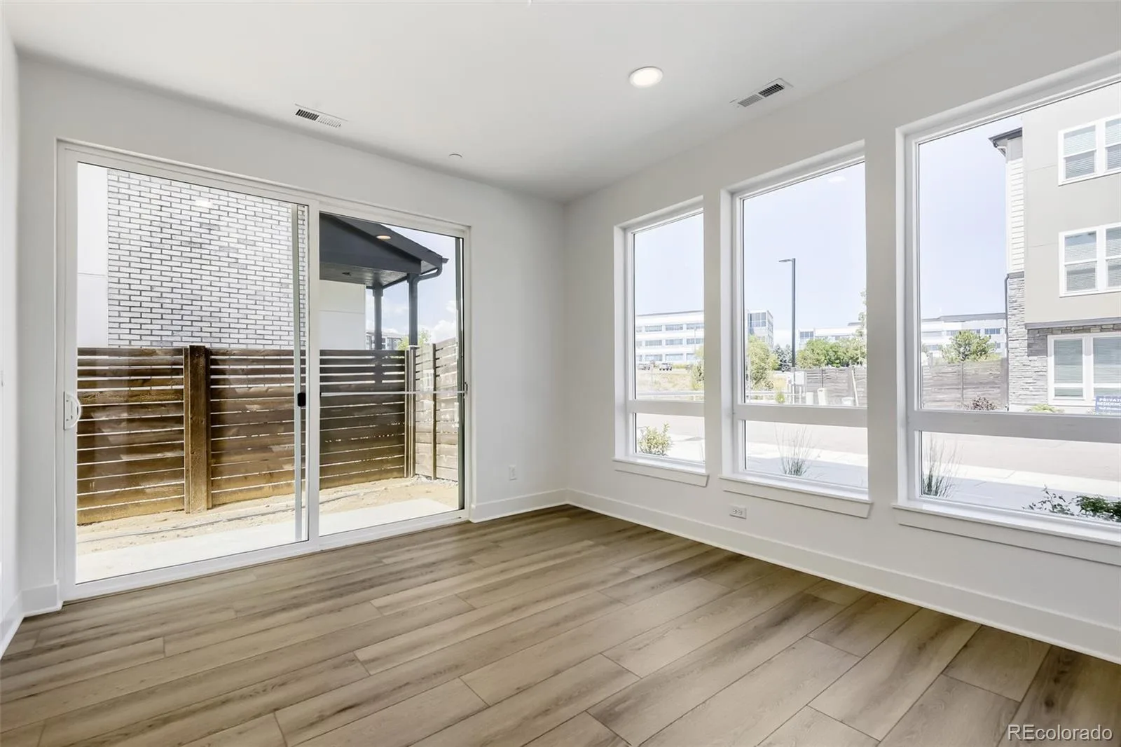 10978 E Hinsdale Circle Centennial CO 80112 | MLS #REC3876527 08292026025524 1600 2