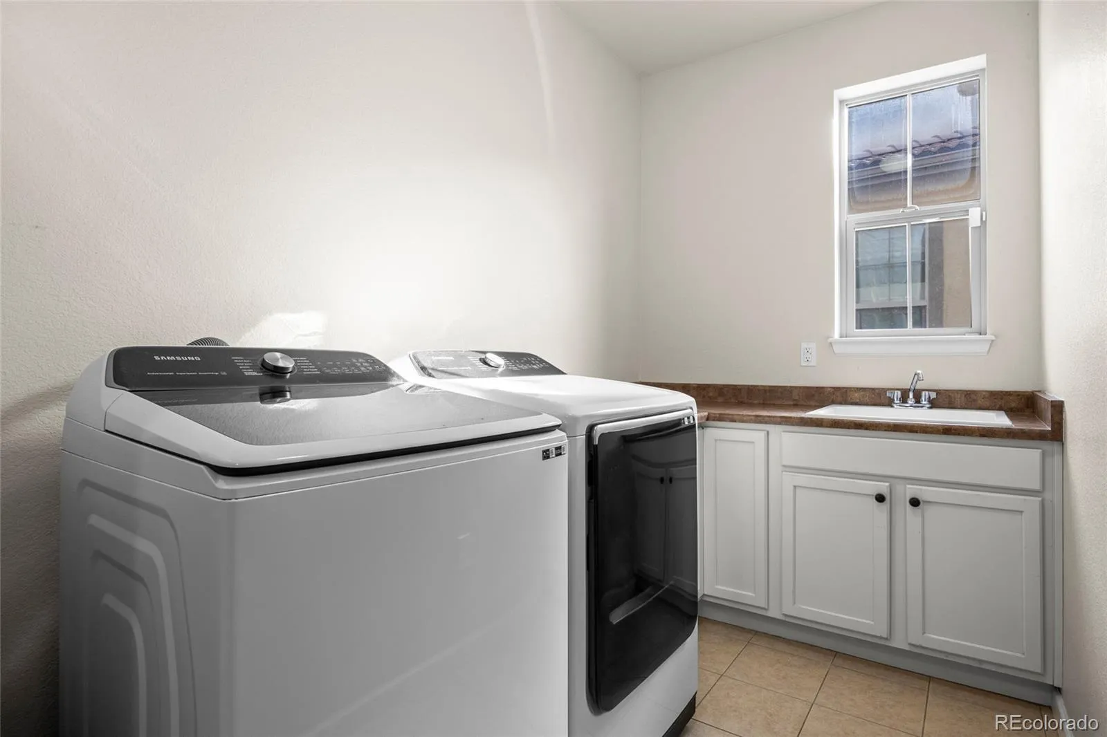 15454 W Auburn Avenue Lakewood CO 80228 MLS #REC3876787 04232026205804 1600 22