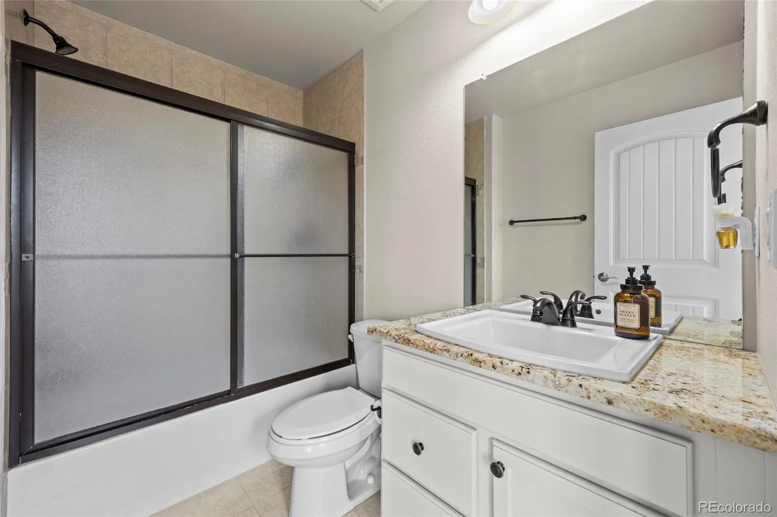 15454 W Auburn Avenue Lakewood CO 80228 MLS #REC3876787 04232026205804 1600 26