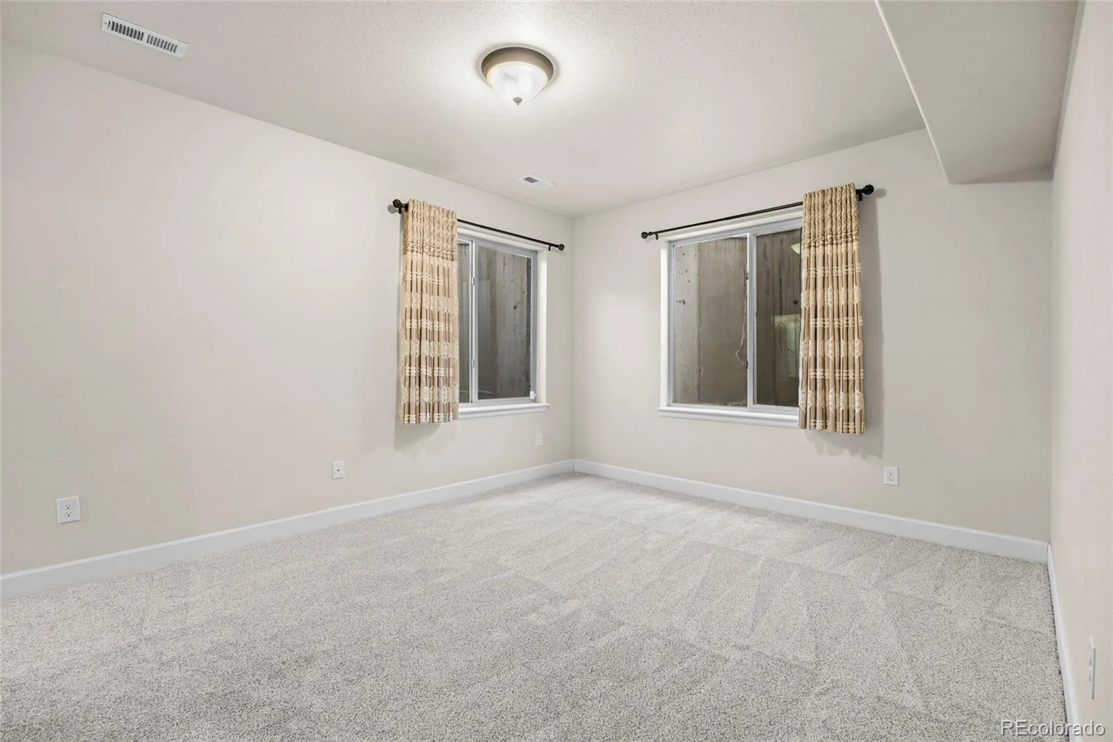 15454 W Auburn Avenue Lakewood CO 80228 MLS #REC3876787 04232026205804 1600 30