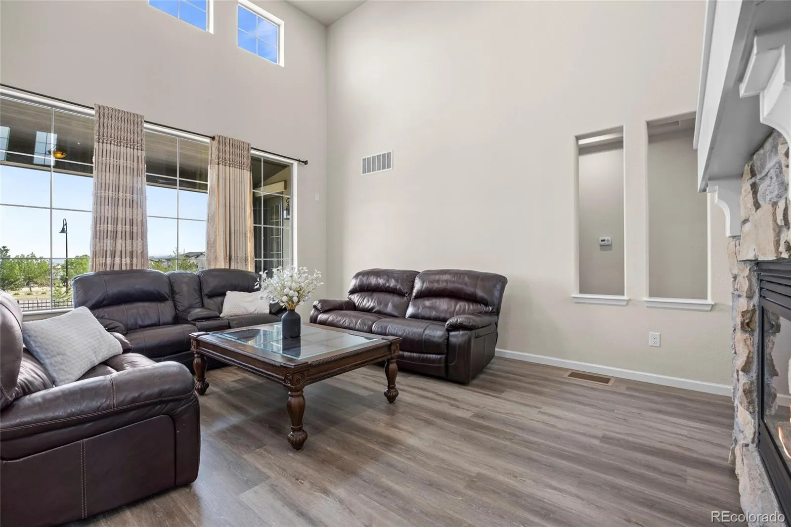 15454 W Auburn Avenue Lakewood CO 80228 MLS #REC3876787 04232026205804 1600 4