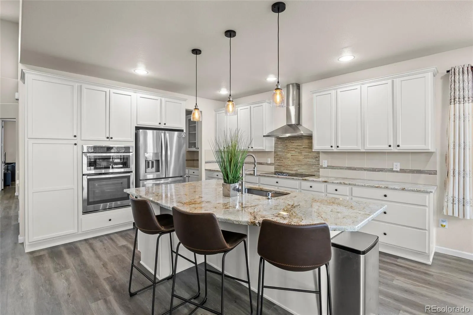 15454 W Auburn Avenue Lakewood CO 80228 MLS #REC3876787 04232026205804 1600 7