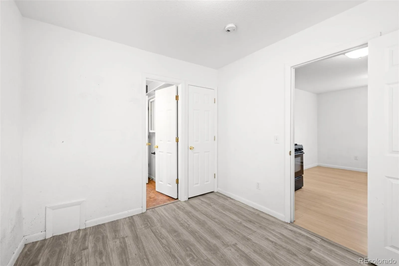 949 S Perry Street Denver CO 80219 MLS #REC3879656 05102026142009 1600 12
