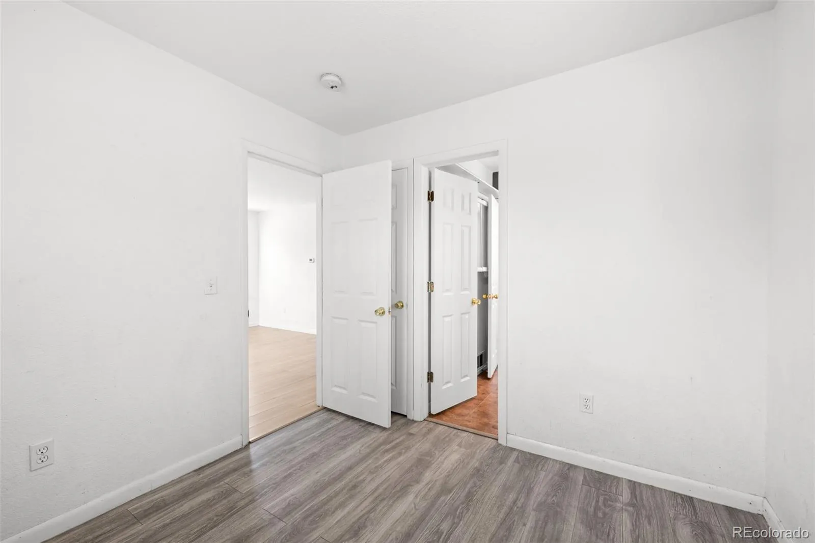 949 S Perry Street Denver CO 80219 MLS #REC3879656 05102026142009 1600 15