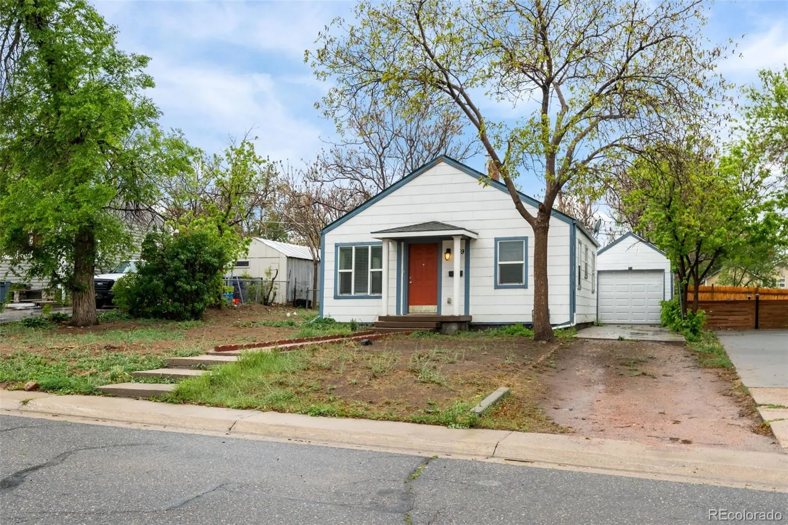949 S Perry Street Denver CO 80219 MLS #REC3879656 05102026142009 1600 2