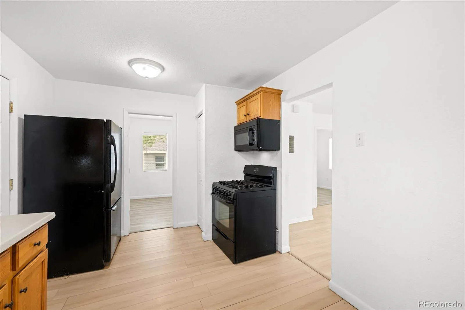 949 S Perry Street Denver CO 80219 MLS #REC3879656 05102026142009 1600 9
