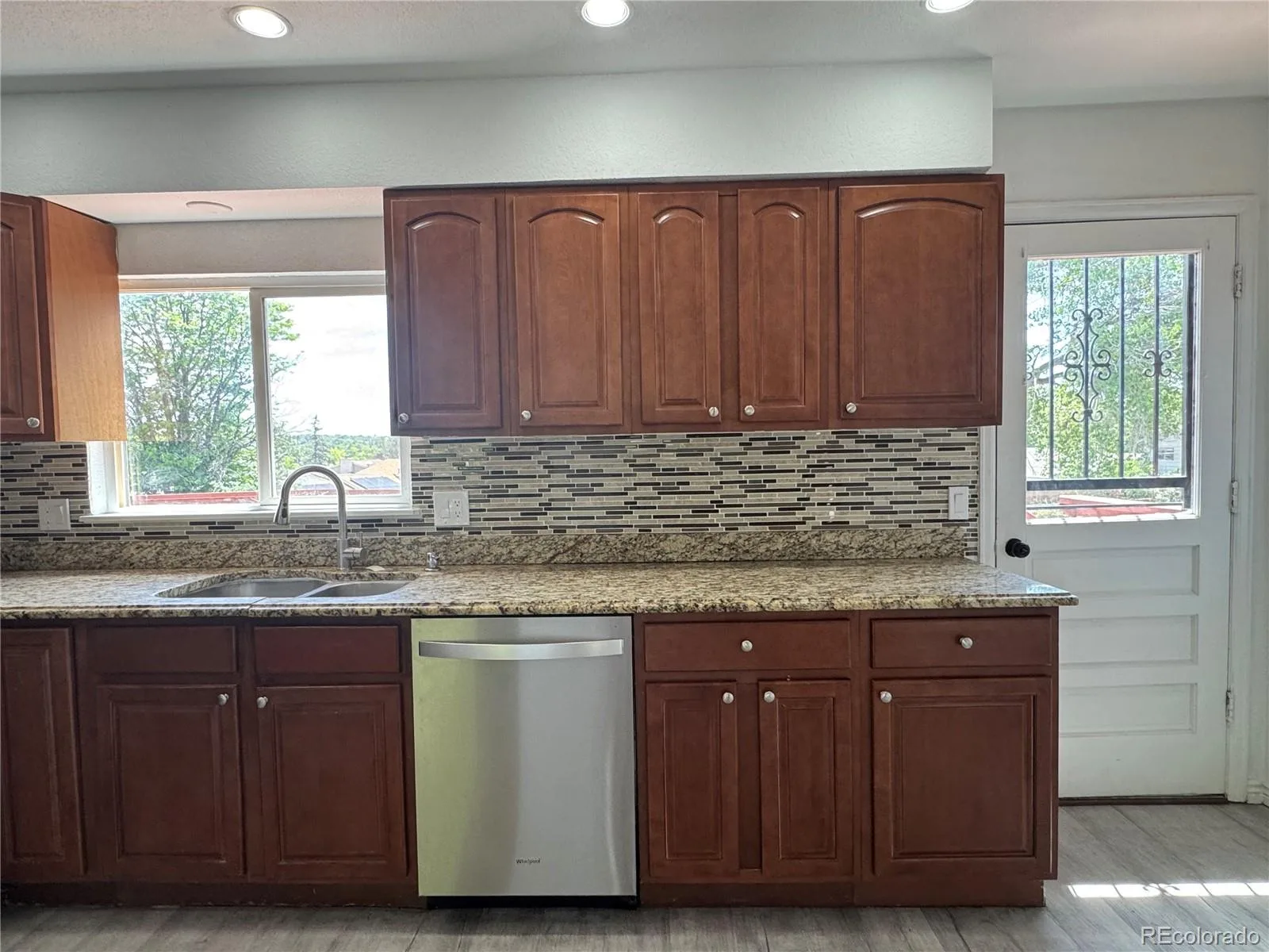 2012 S Ivory Street Aurora CO 80013 MLS #REC3880350 06102026194216 1600 20