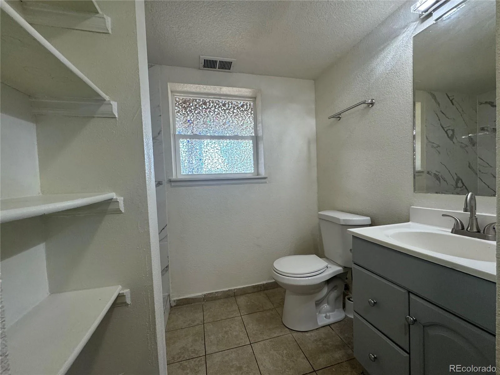2012 S Ivory Street Aurora CO 80013 MLS #REC3880350 06102026194216 1600 33