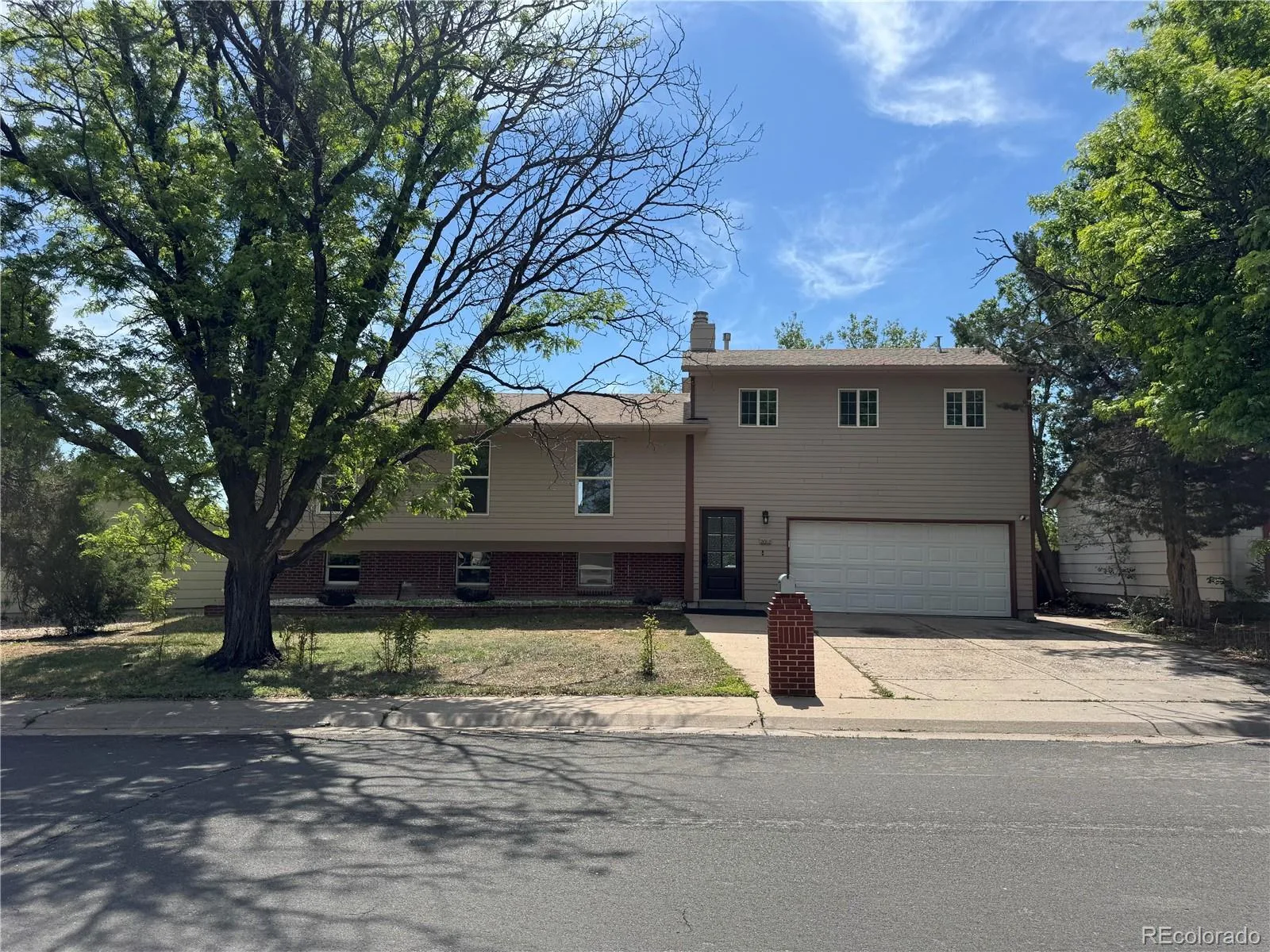 2012 S Ivory Street Aurora CO 80013 MLS #REC3880350 06102026194216 1600 8