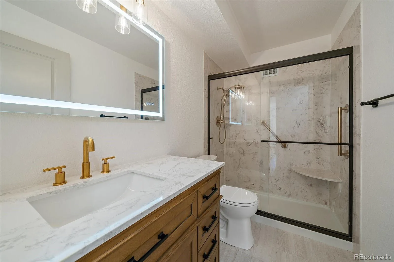 660 S Alton Way #3B Denver CO 80247 | MLS #REC3880564 09222026195710 1600 19