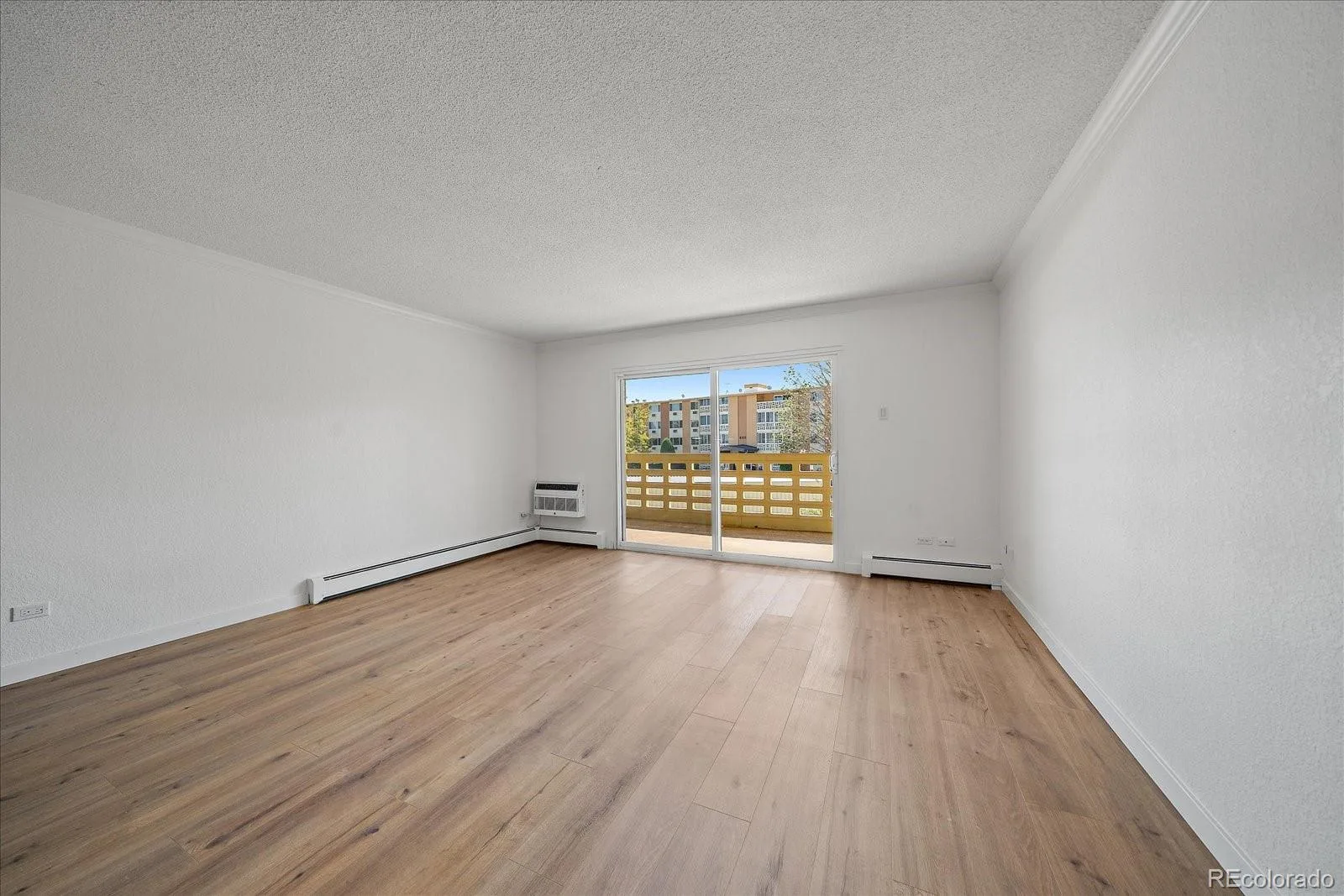 660 S Alton Way #3B Denver CO 80247 | MLS #REC3880564 09222026195710 1600 8