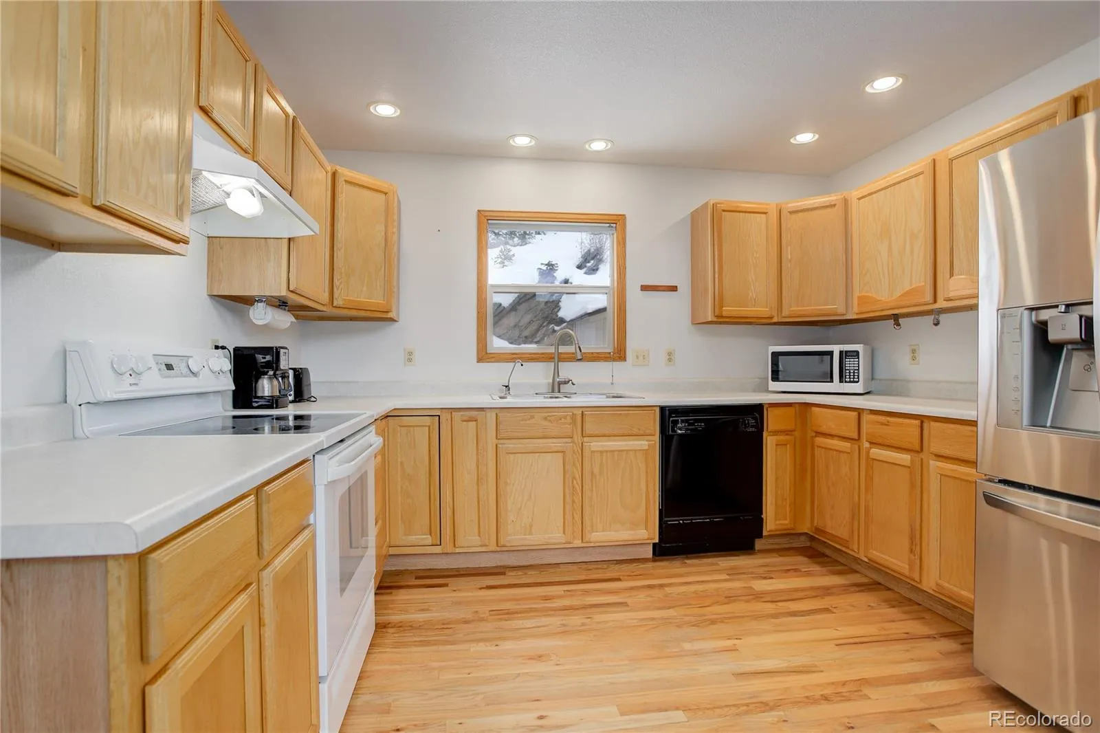 33804 Bergen View Trail Evergreen CO 80439 | MLS #REC3880723 04302026072045 1600 24