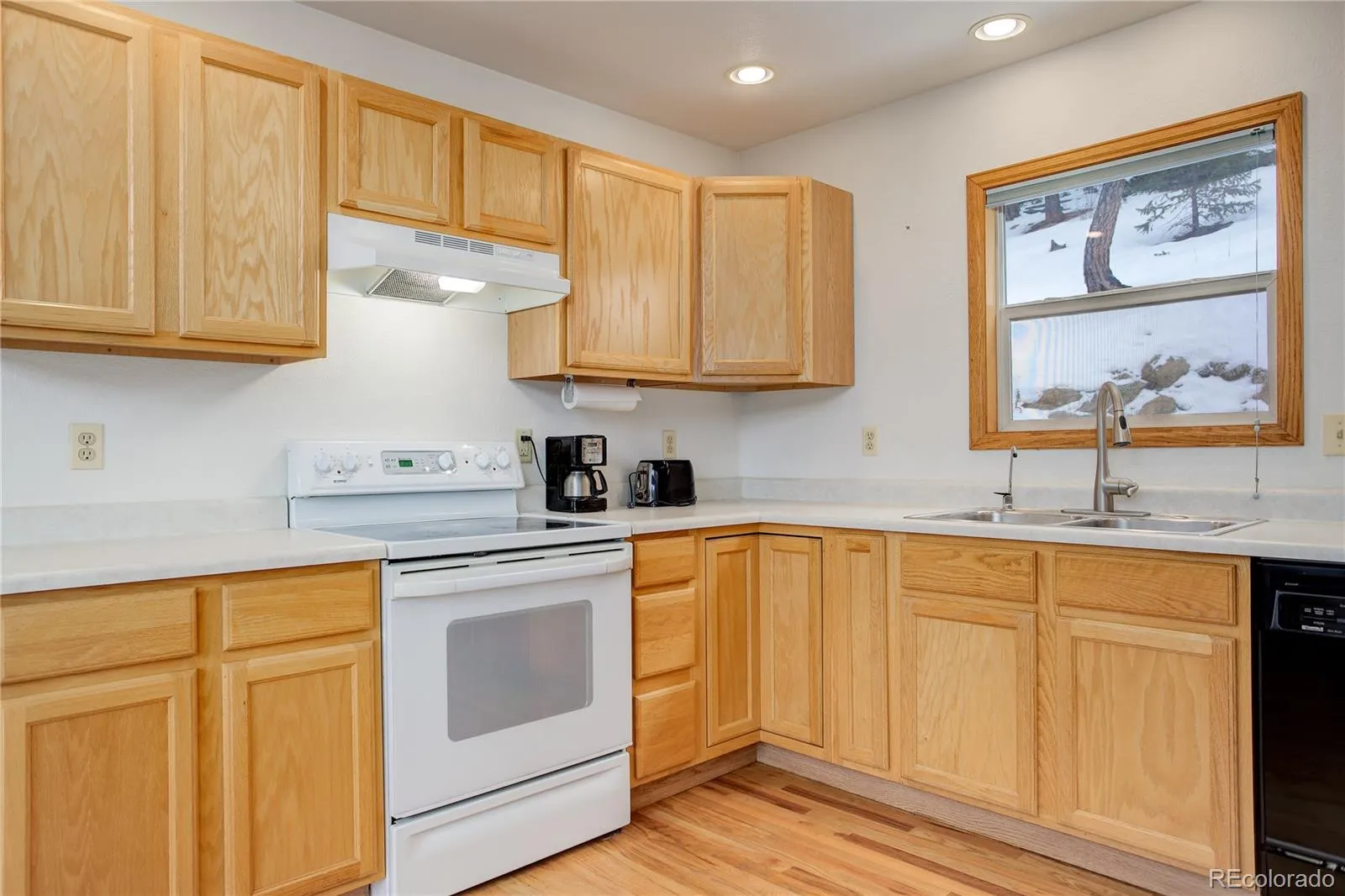 33804 Bergen View Trail Evergreen CO 80439 | MLS #REC3880723 04302026072045 1600 25
