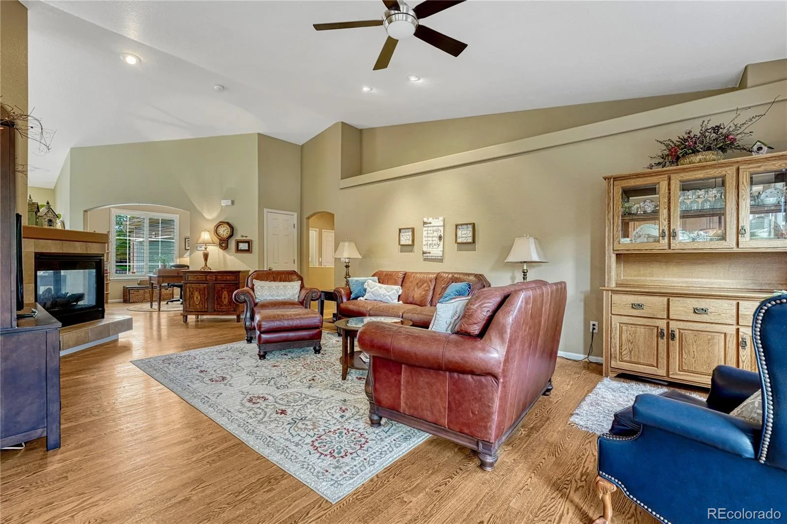 1410 Exquisite Street Castle Rock CO 80109 MLS #REC3881206 06292026143241 1600 13